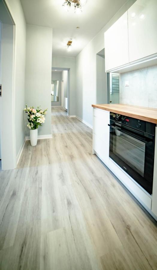 Lofty Apartamenty Namyslow I Екстер'єр фото